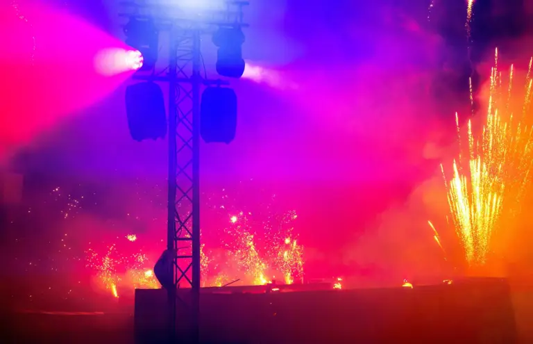 Silvester · Spektakel · 2025 / 2026